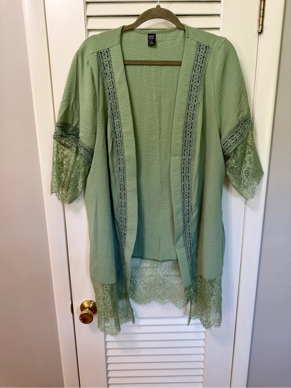 Open-Front Lace-Trim Kimono in Sage Green